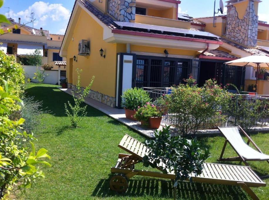 The Wild Lavender Apartman Cecchina Kültér fotó